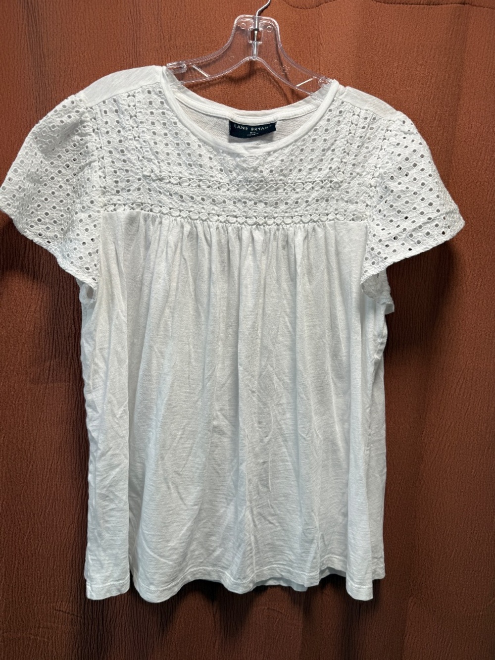 Lane Bryant White and Eyelet short sleeve swing tee - size 14/16
